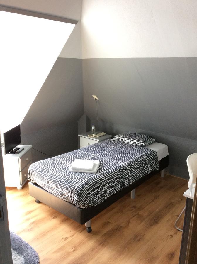 Hotel Den Berg Geertruidenberg Extérieur photo